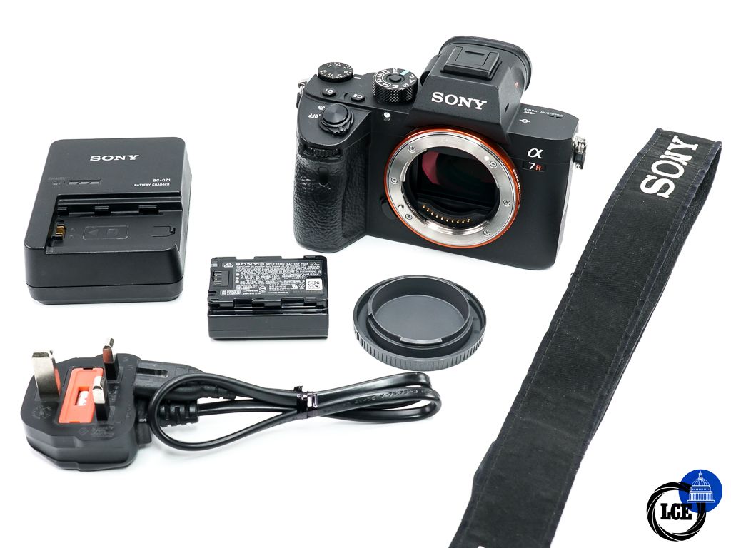 Sony A7R III Body