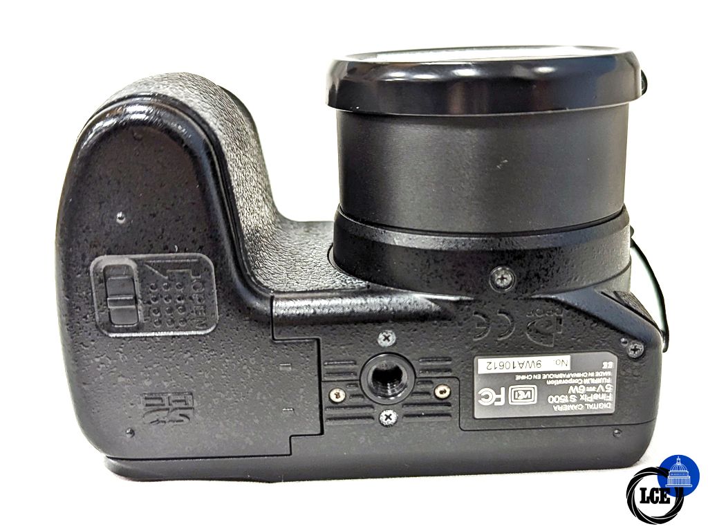 FujiFilm Finepix S1500 