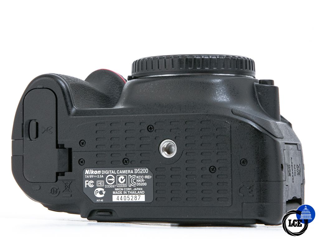 Nikon D5200 Body **1k Shutter Count**