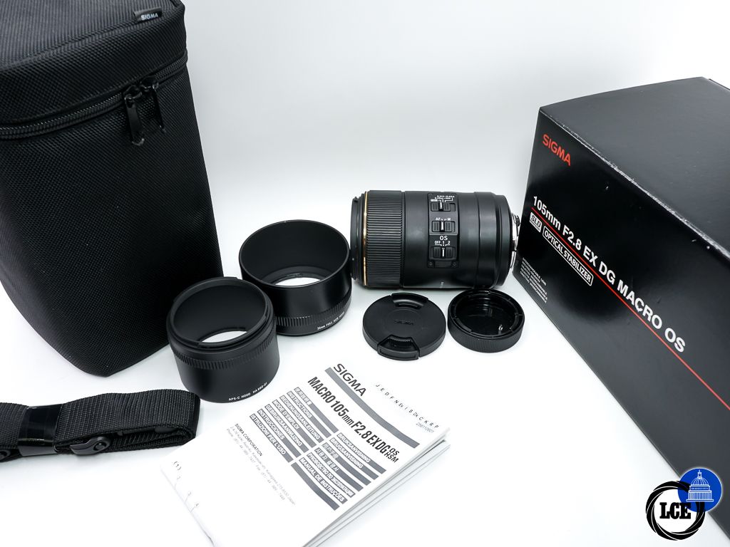 Sigma 105mm F2.8 DG Macro HSM * BOXED *