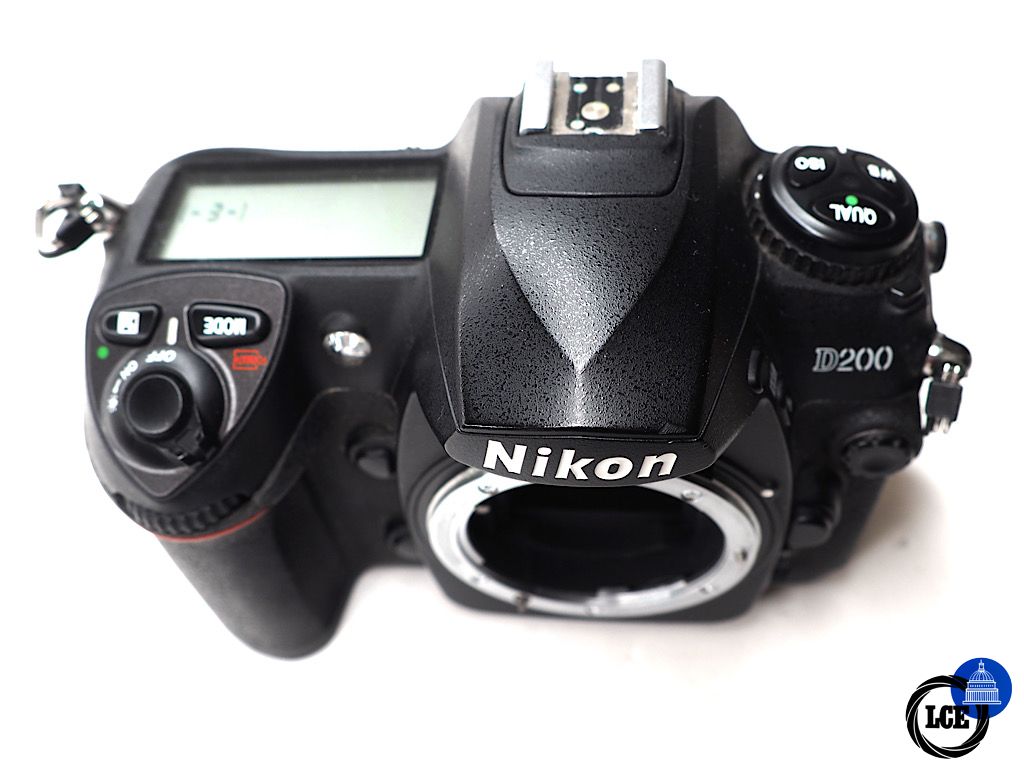 Nikon D200