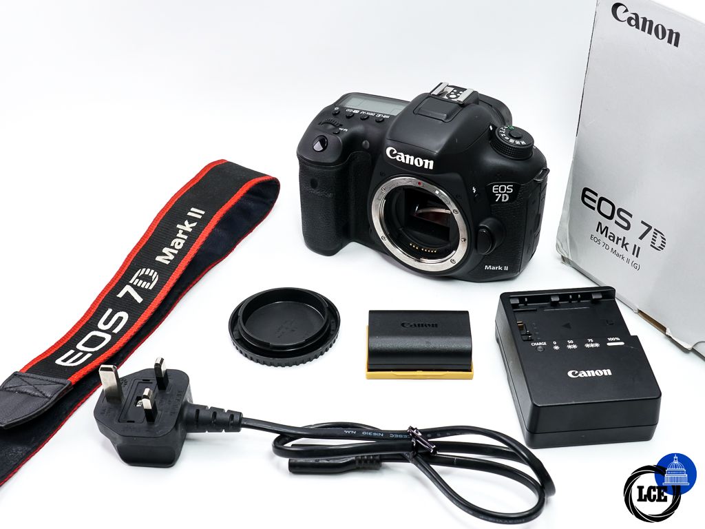 Canon EOS 7D MK II Body * BOXED 