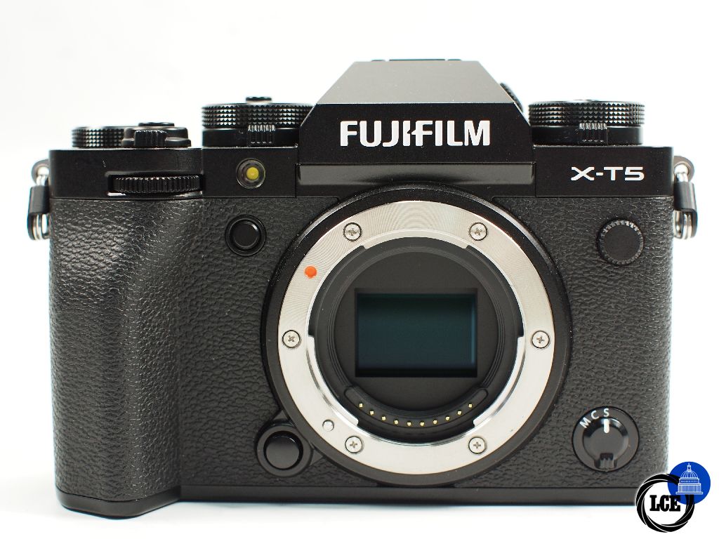 FujiFilm X-T5 Body