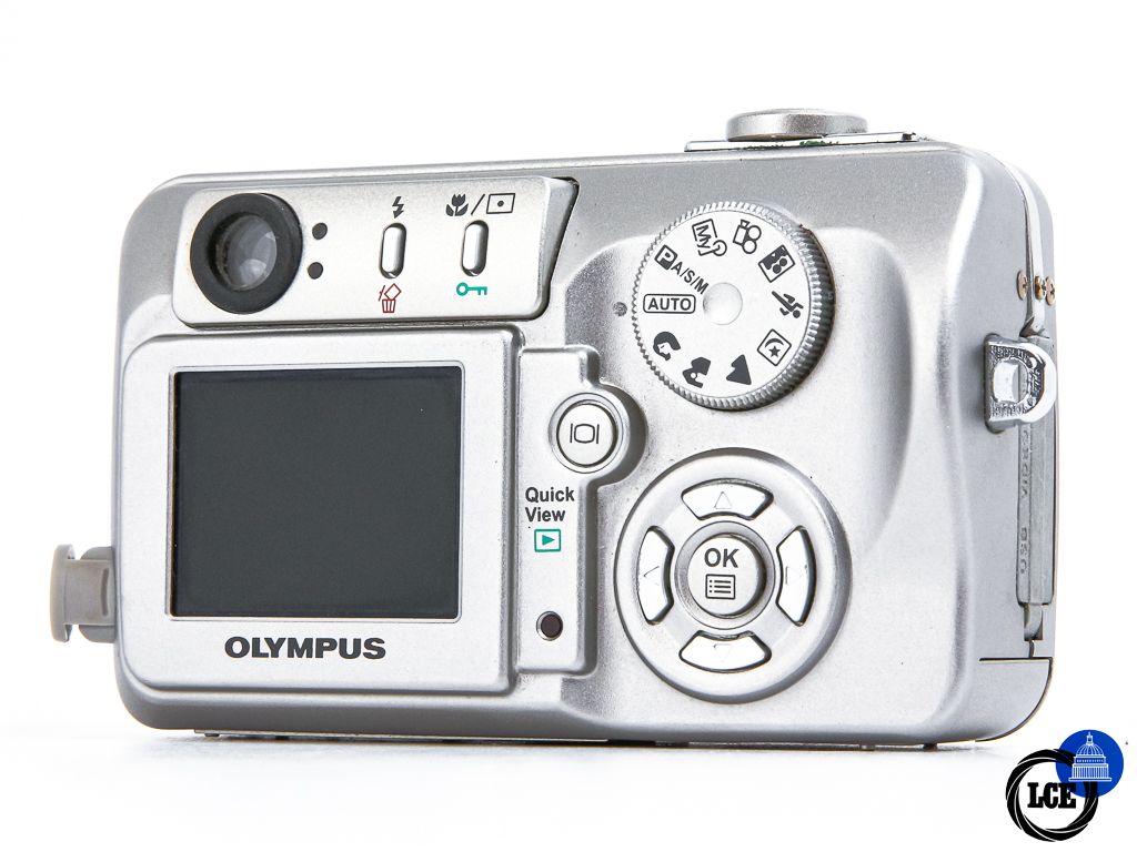 Olympus C-50 Zoom + PT-014 Water Proof Housing