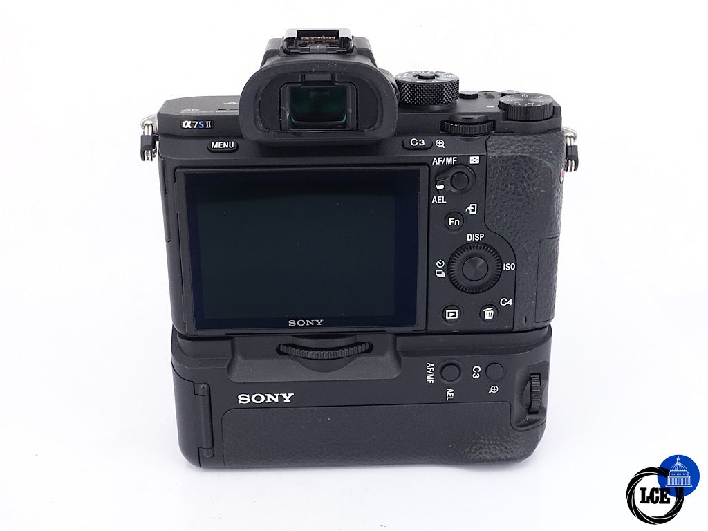 Sony A7S II Body + VG-C2EM Grip - Boxed | 4*