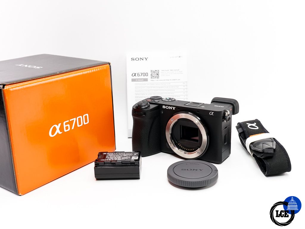 Sony A6700 Body * MINT, BOXED & LOW SHUTTER COUNT *