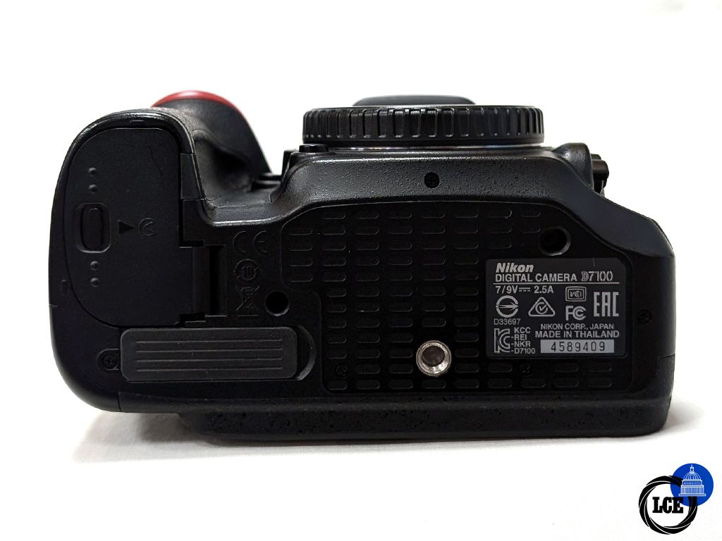 Nikon D7100 Body