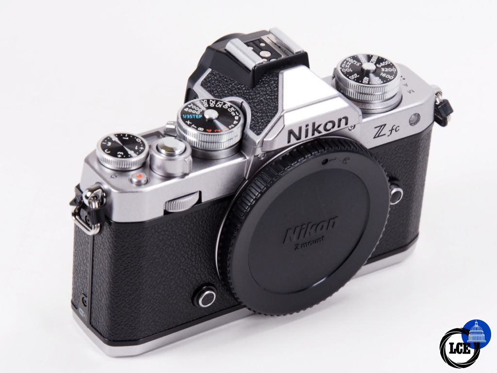 Nikon Zfc Body, Less than 150 actuations