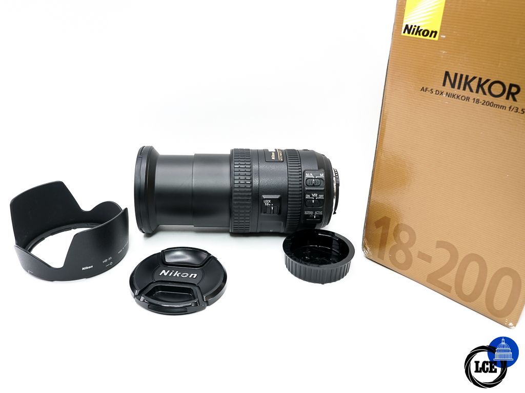 Nikon AF-S 18-200mm F3.5-5.6GII ED DX VR * BOXED *