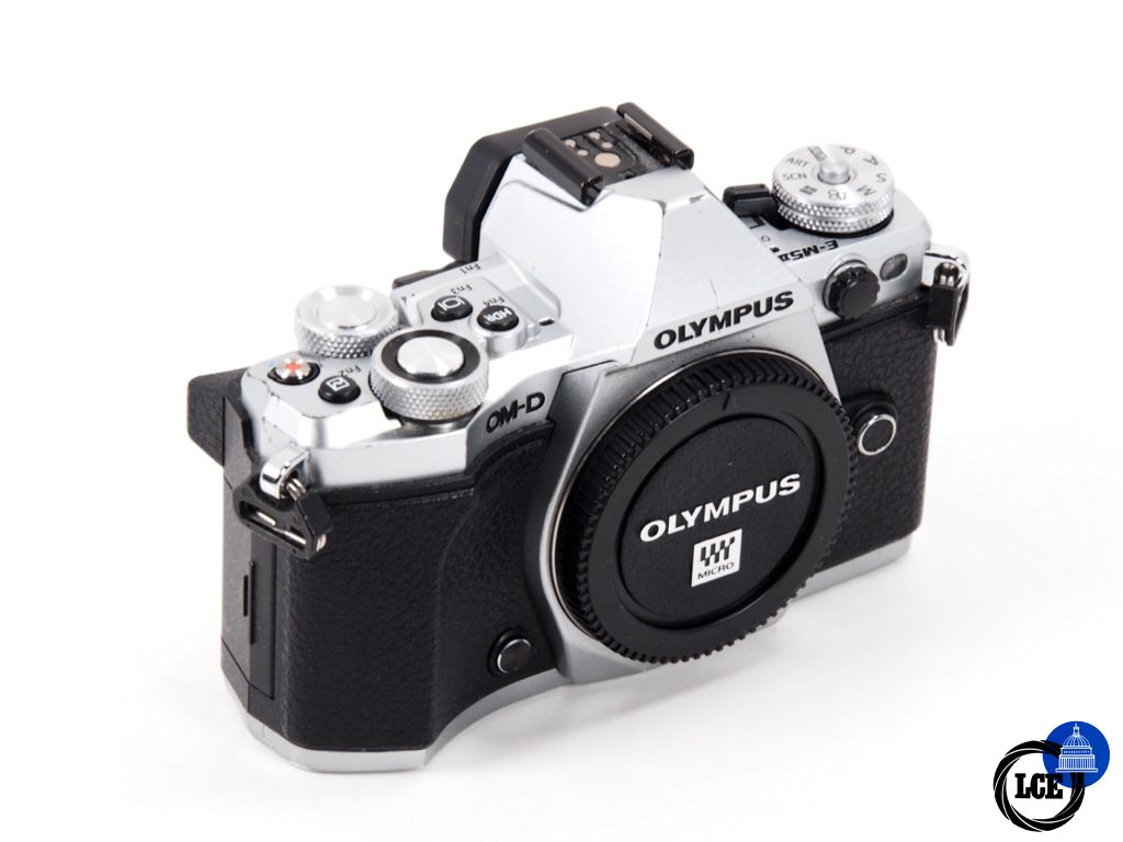 Olympus E-M5 II Body