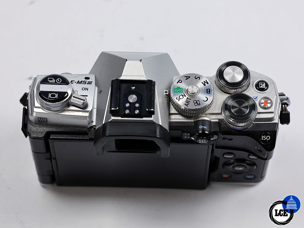 Olympus OM-D E-M5 III body