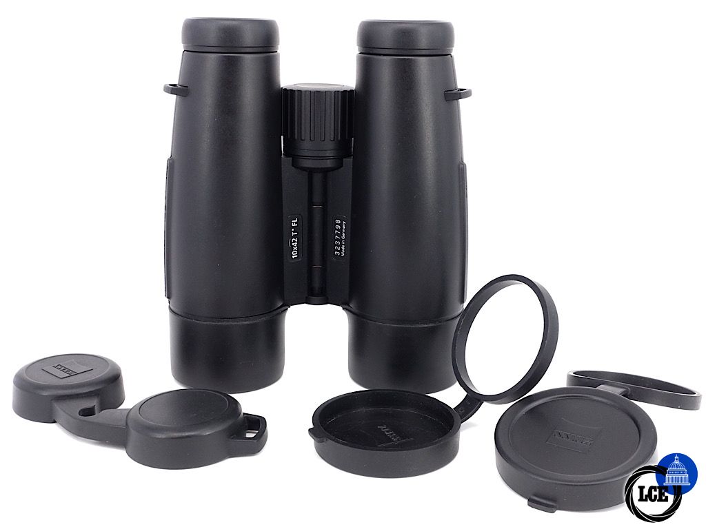 Zeiss Victory FL 10x42 T* + Case | 4*