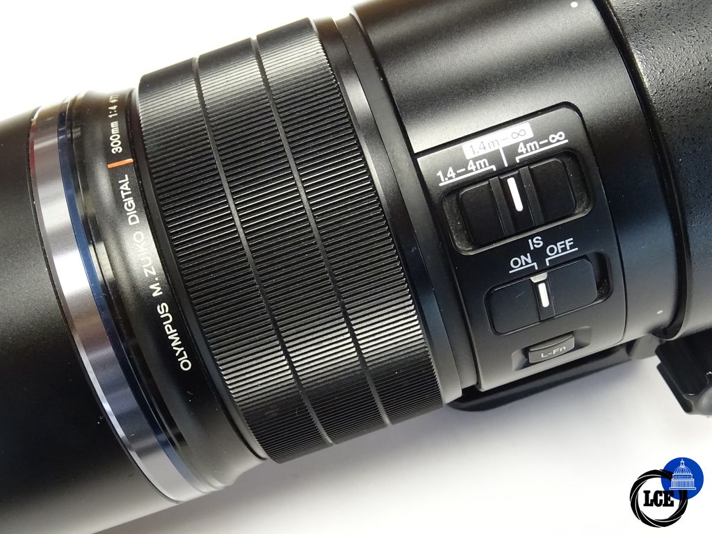 Olympus 300mm f4 PRO IS