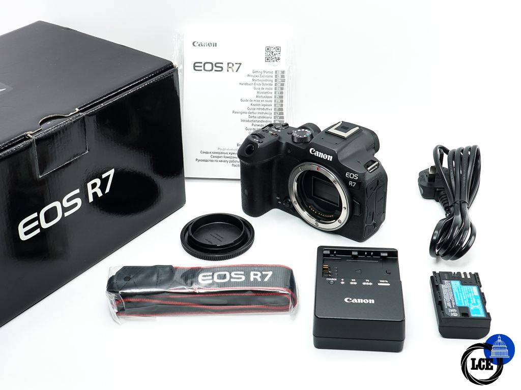 Canon EOS R7 Body * BOXED *