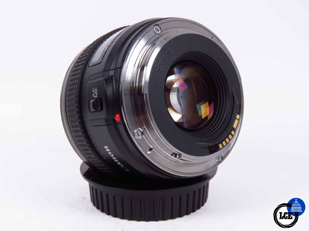 Canon EF 28mm f1.8 USM